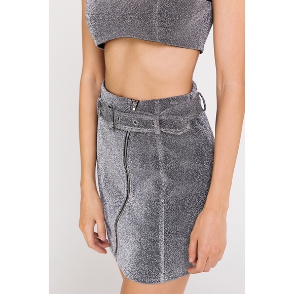 NWT Metallic Sexy Crop Top - Picture 2 of 5